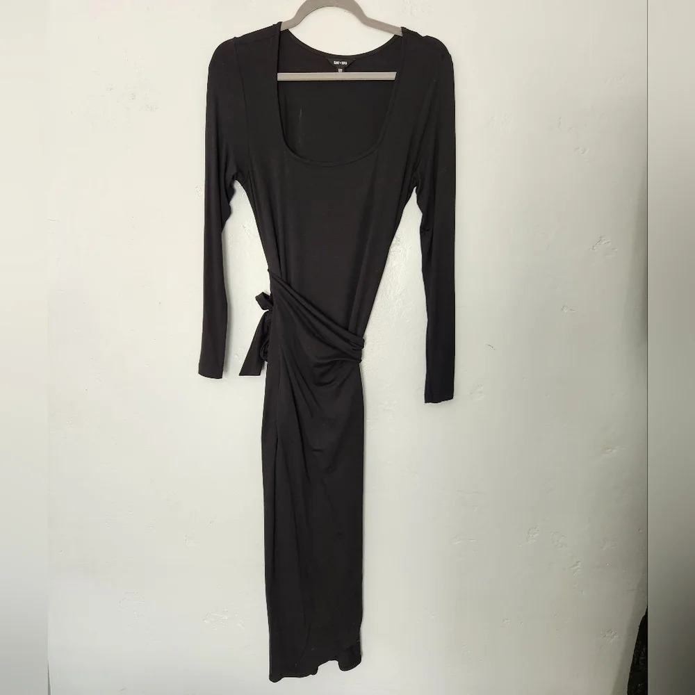 Saint + Sofia Deep Square Neck Wrap Style Dress sz 6